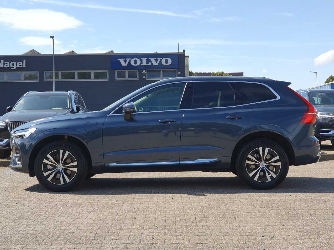 Volvo  Recharge T6 AWD Core PANO | STANDH | FLEDBC