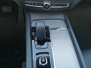 Volvo  Recharge T6 AWD Core PANO | STANDH | FLEDBC